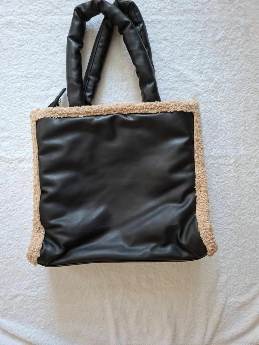 3 women's handbags - Image 4