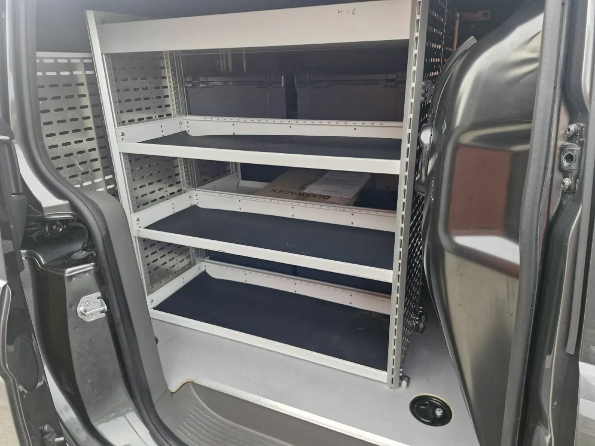 Soritmo Van Shelving - Image 1