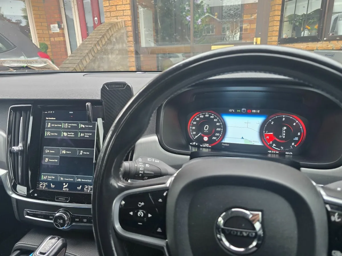 Volvo S90 2018 - Image 3