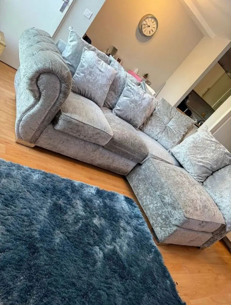 Corner Sofa / L Shape Suite - Image 1