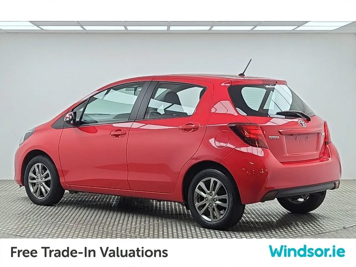 Toyota Yaris 1.0 Vvt-i 5Dr Luna irish Car - Image 4