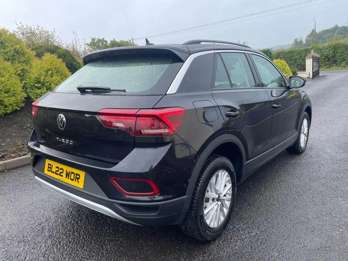 Volkswagen T-Roc Diesel Hatchback - Image 2