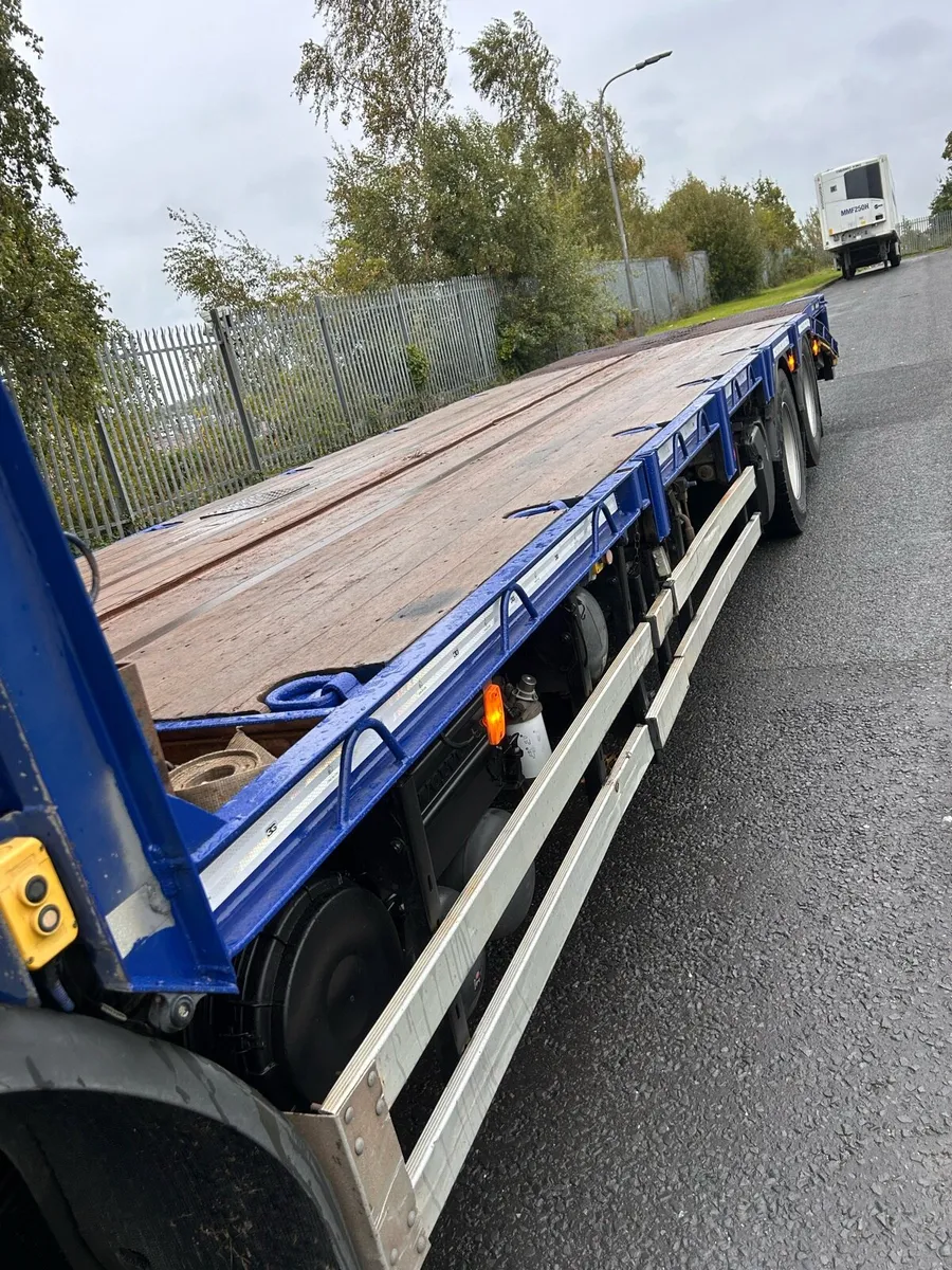 VOLVO RIGID TRUCK - Image 4