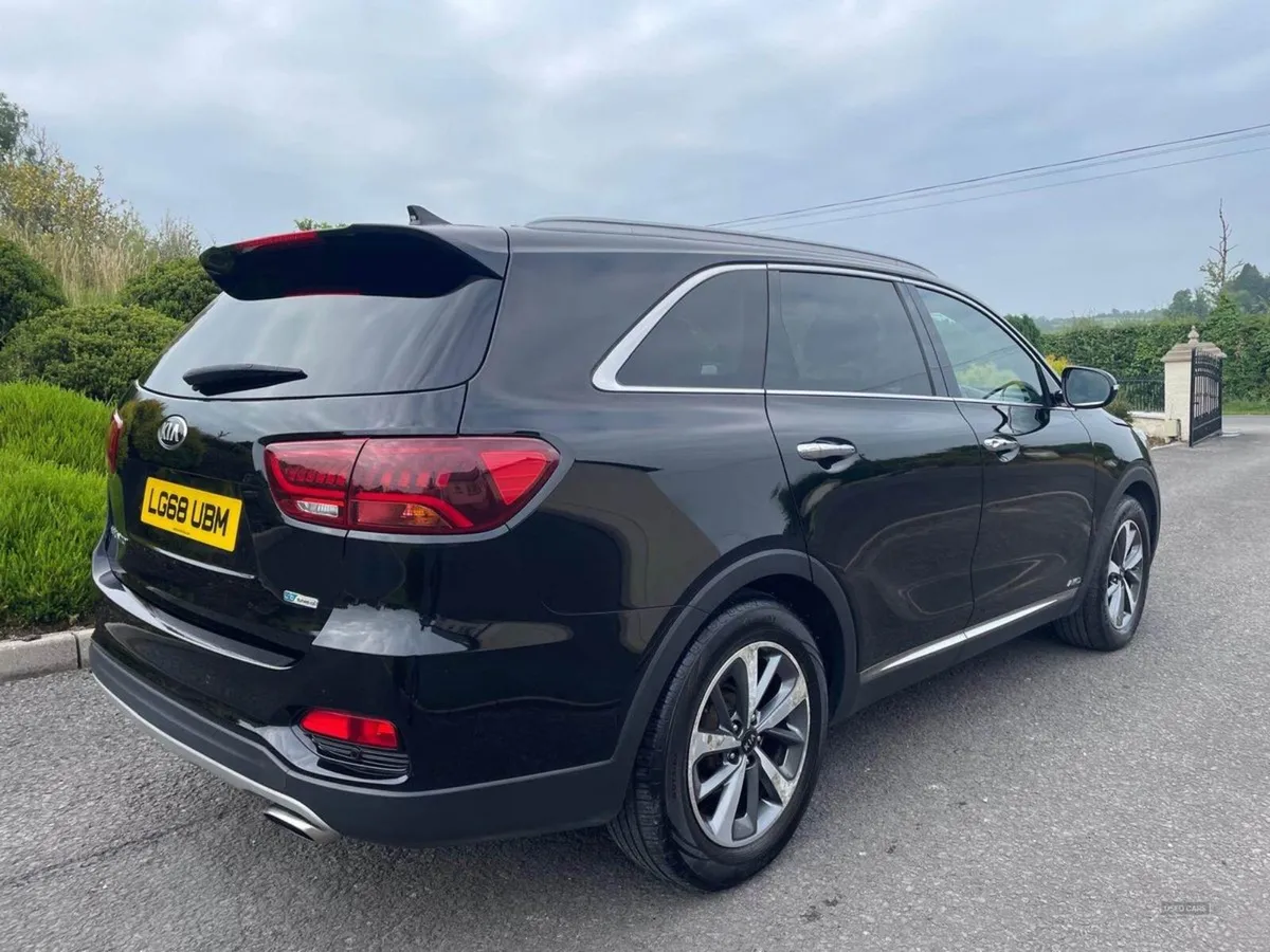 Kia Sorento Diesel Station Wagon - Image 2