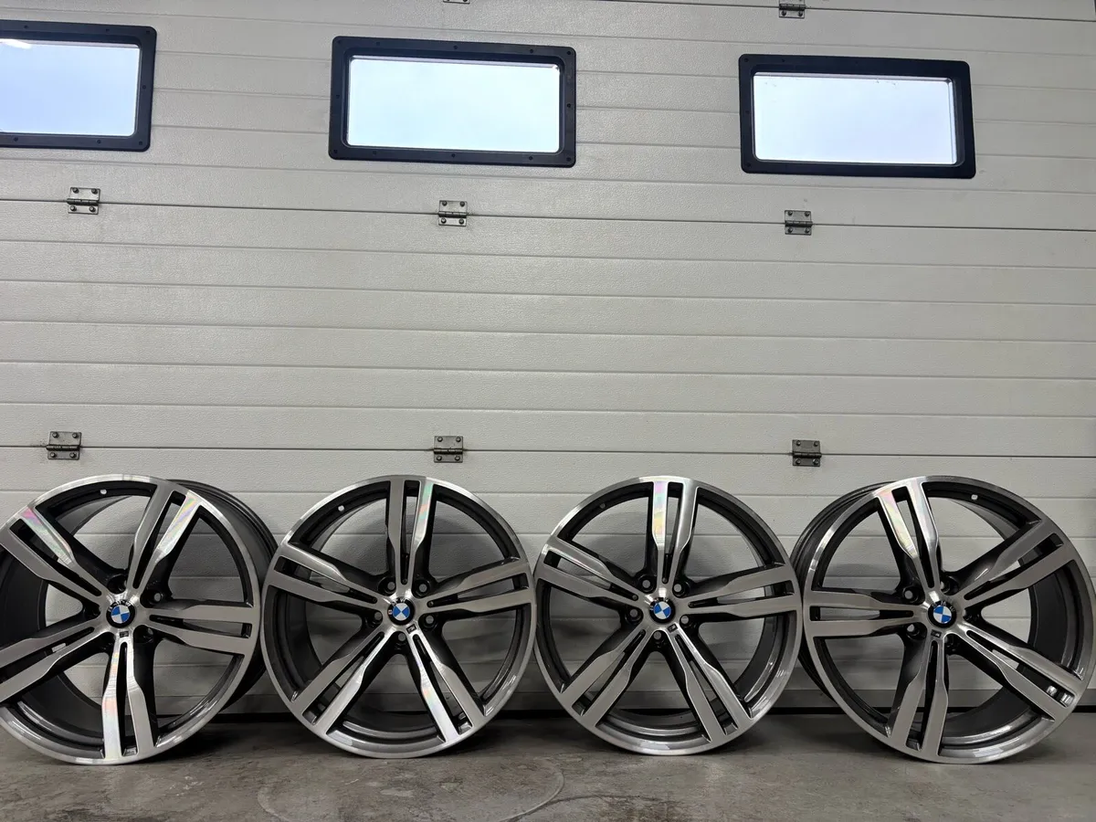 Bmw genuine alloys - Image 2