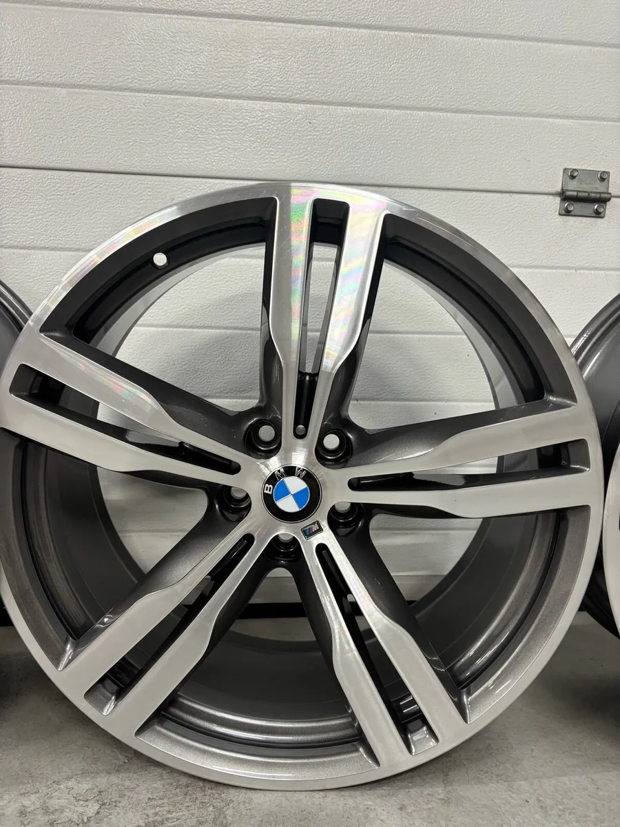 Bmw genuine alloys - Image 4