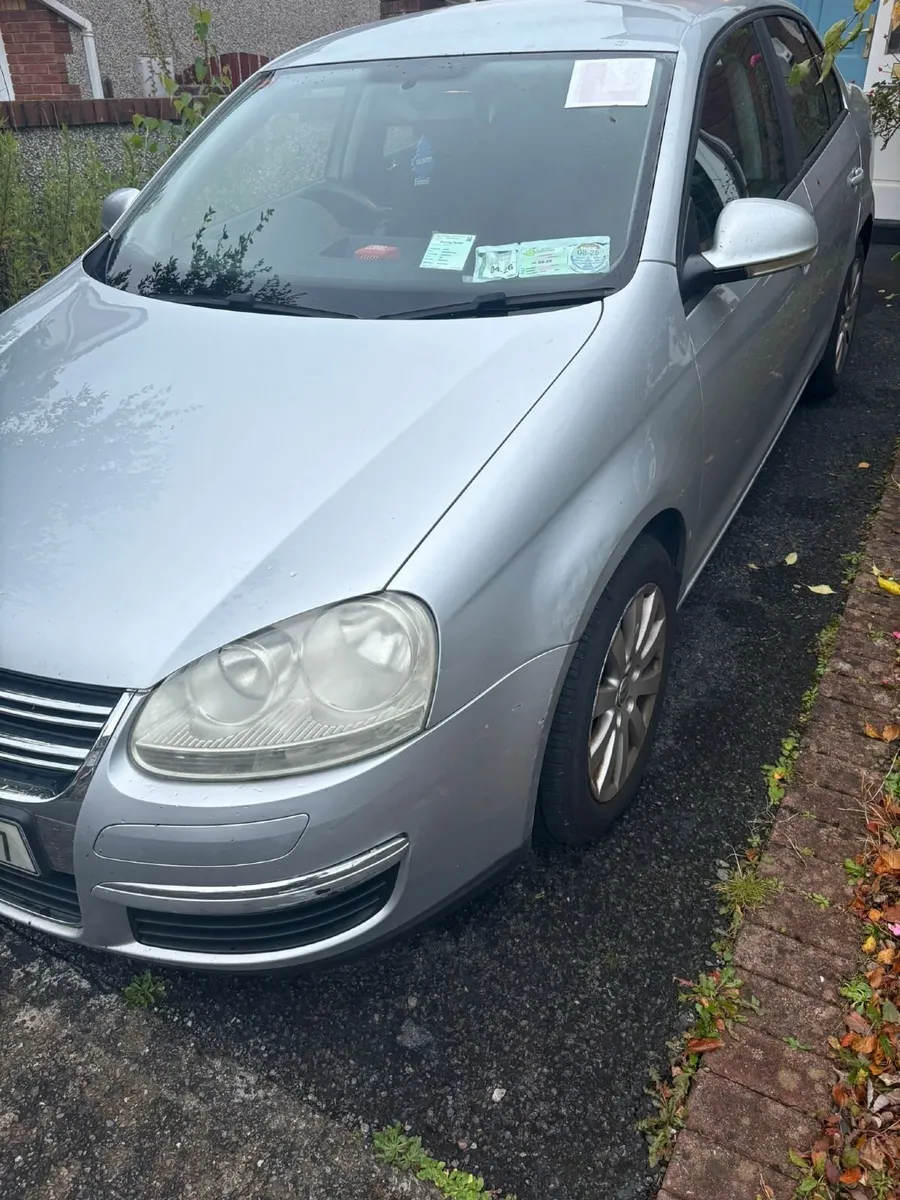 Volkswagen Jetta 2006 - Image 2