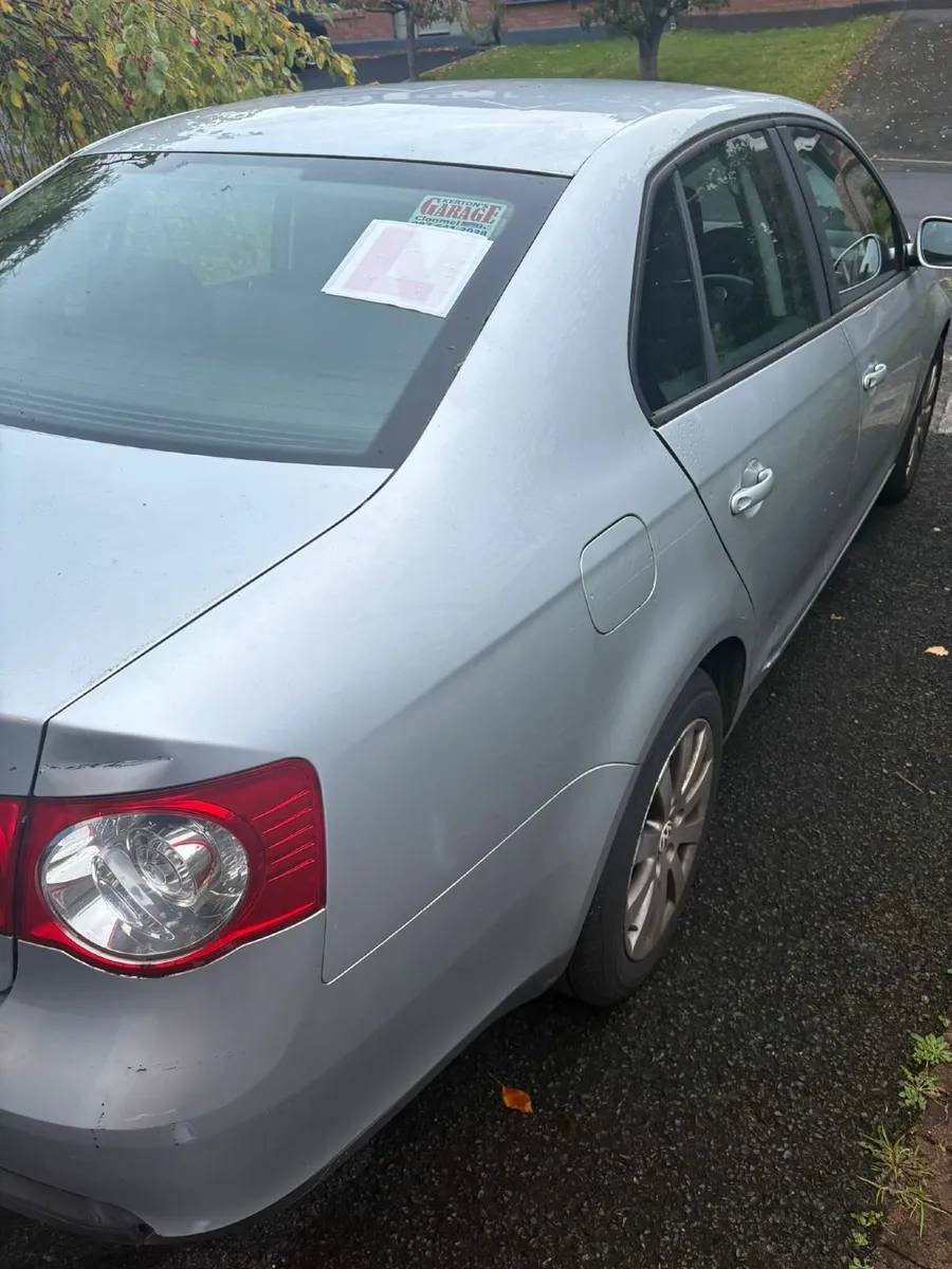Volkswagen Jetta 2006 - Image 3