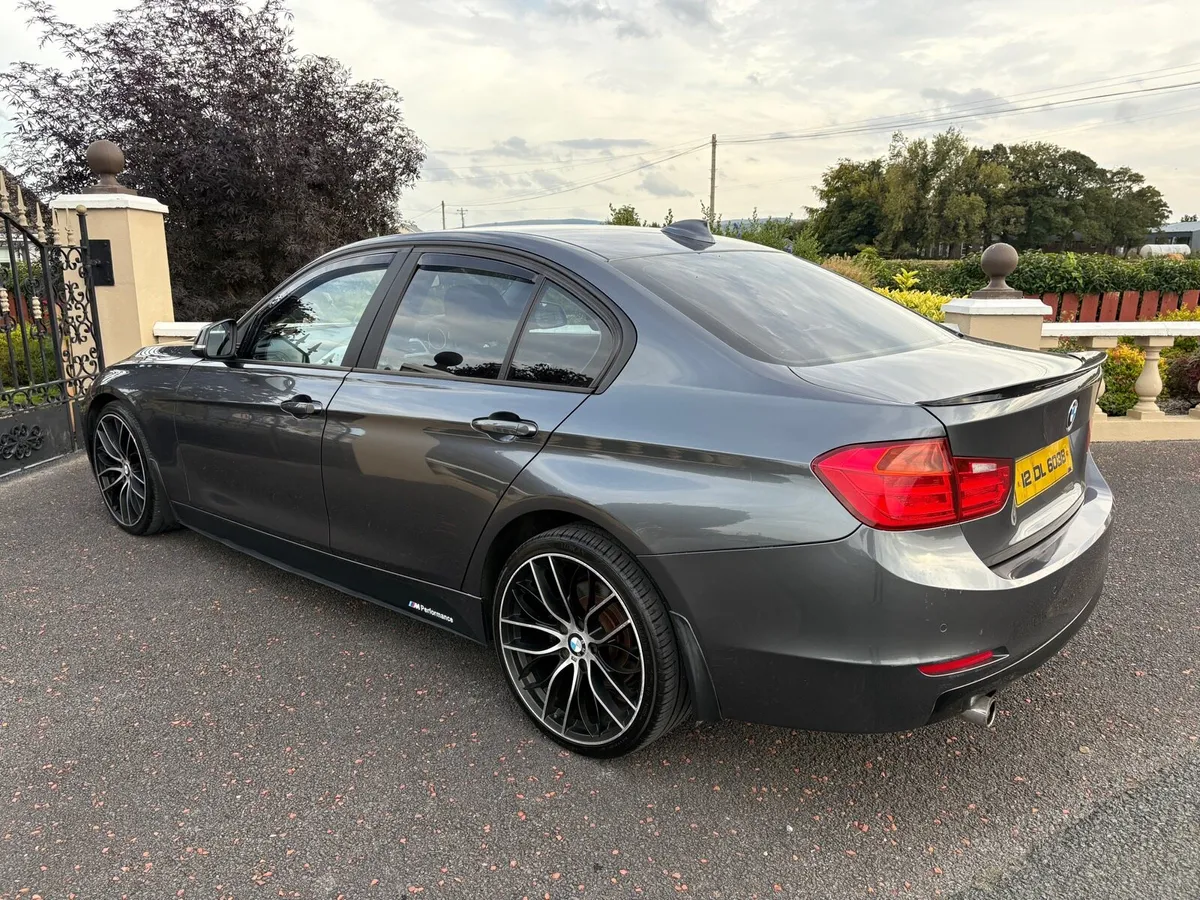 BMW 3 series F30 SE 2.0L Diesel - Image 4