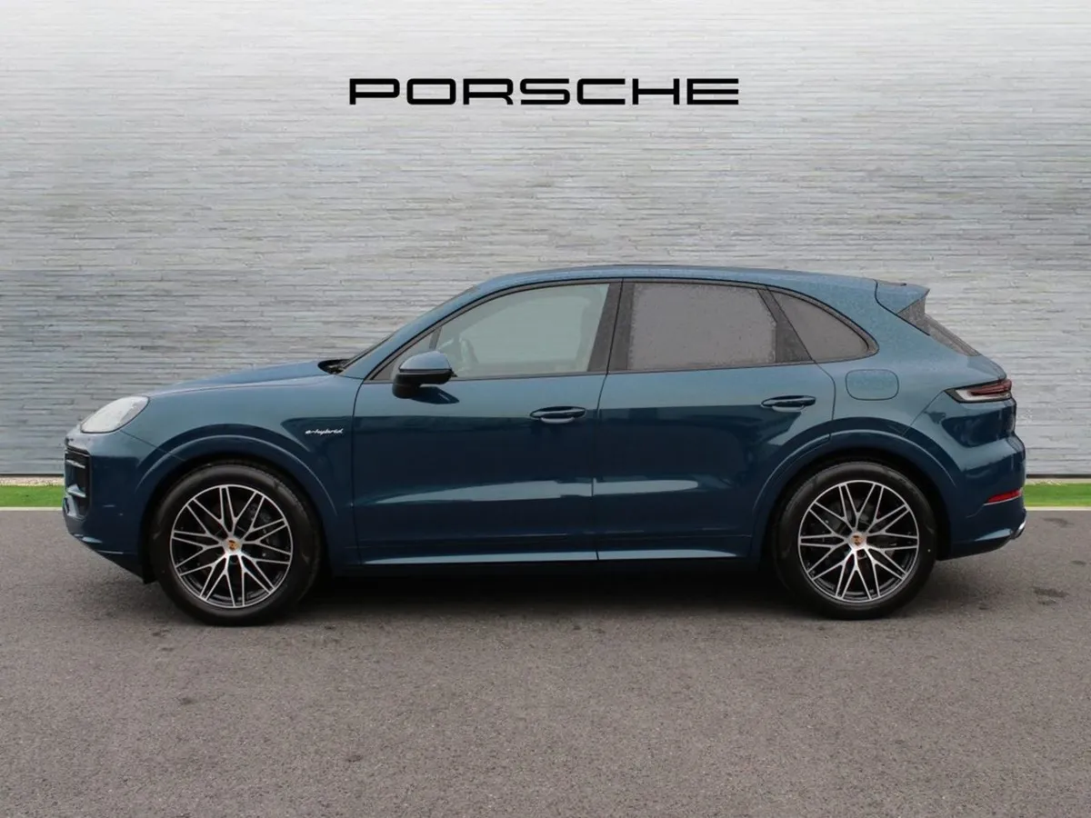 Porsche Cayenne 3.0 E-hybrid - Image 3