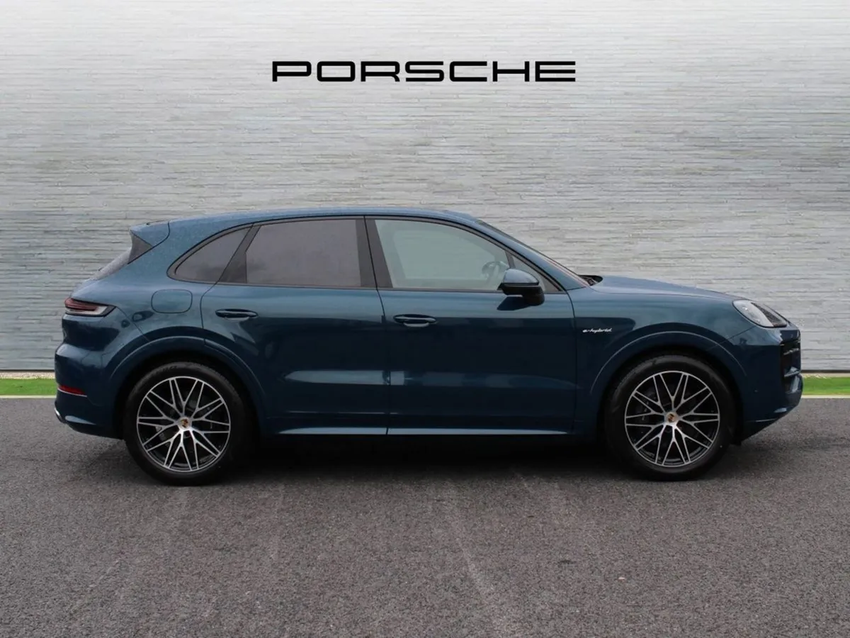 Porsche Cayenne 3.0 E-hybrid - Image 4