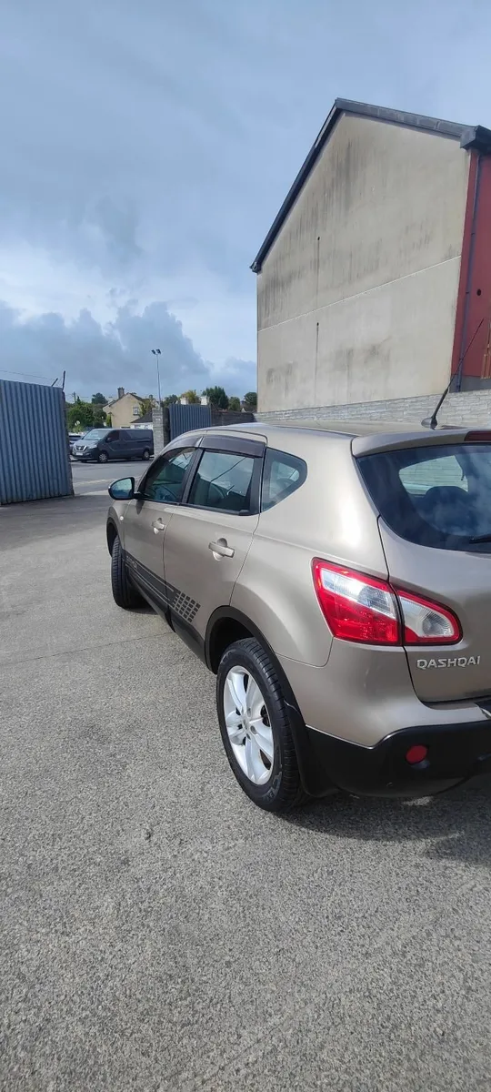 Nissan Qashqai 2011 - Image 3