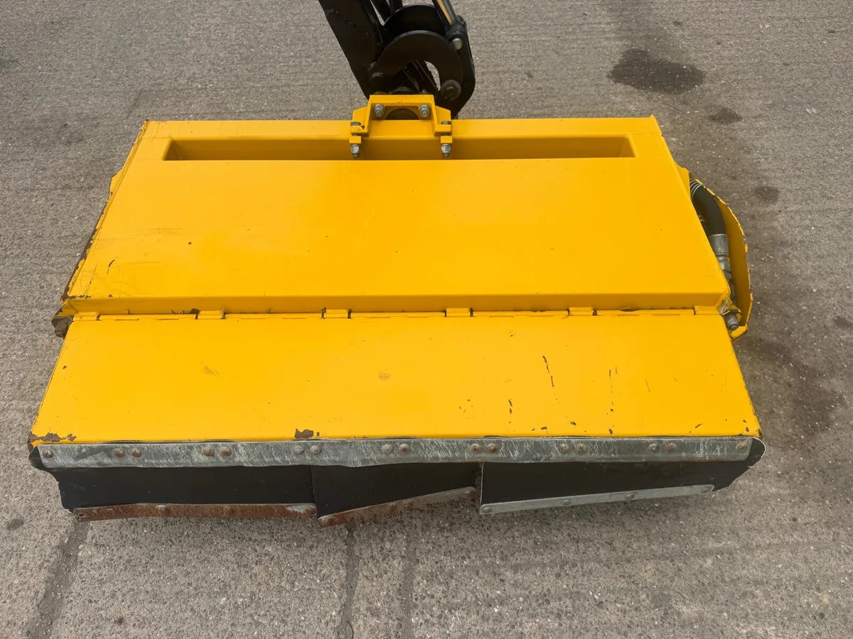 2022 MCCONNEL PA6565T HEDGECUTTER - Image 2