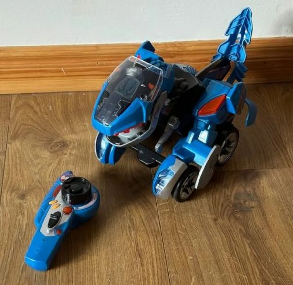 Remote control T-Rex Transformer Dash Go Dinos - Image 2