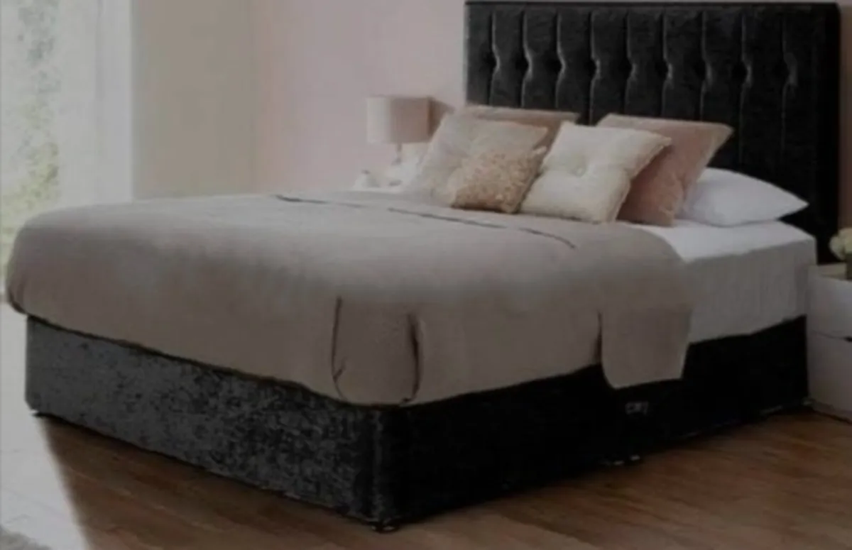 Beautiful Venice beds all sizes and colours - Image 3