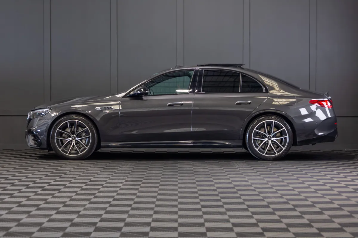 2025 Mercedes-Benz E53 AMG 4Matic+ *Pan Roof - Image 3