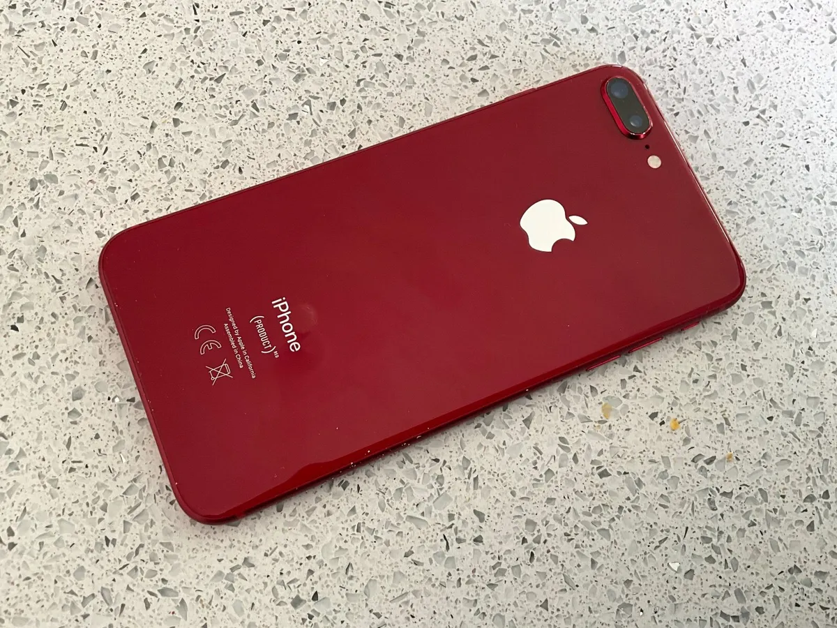 iPhone 8 S - Image 2