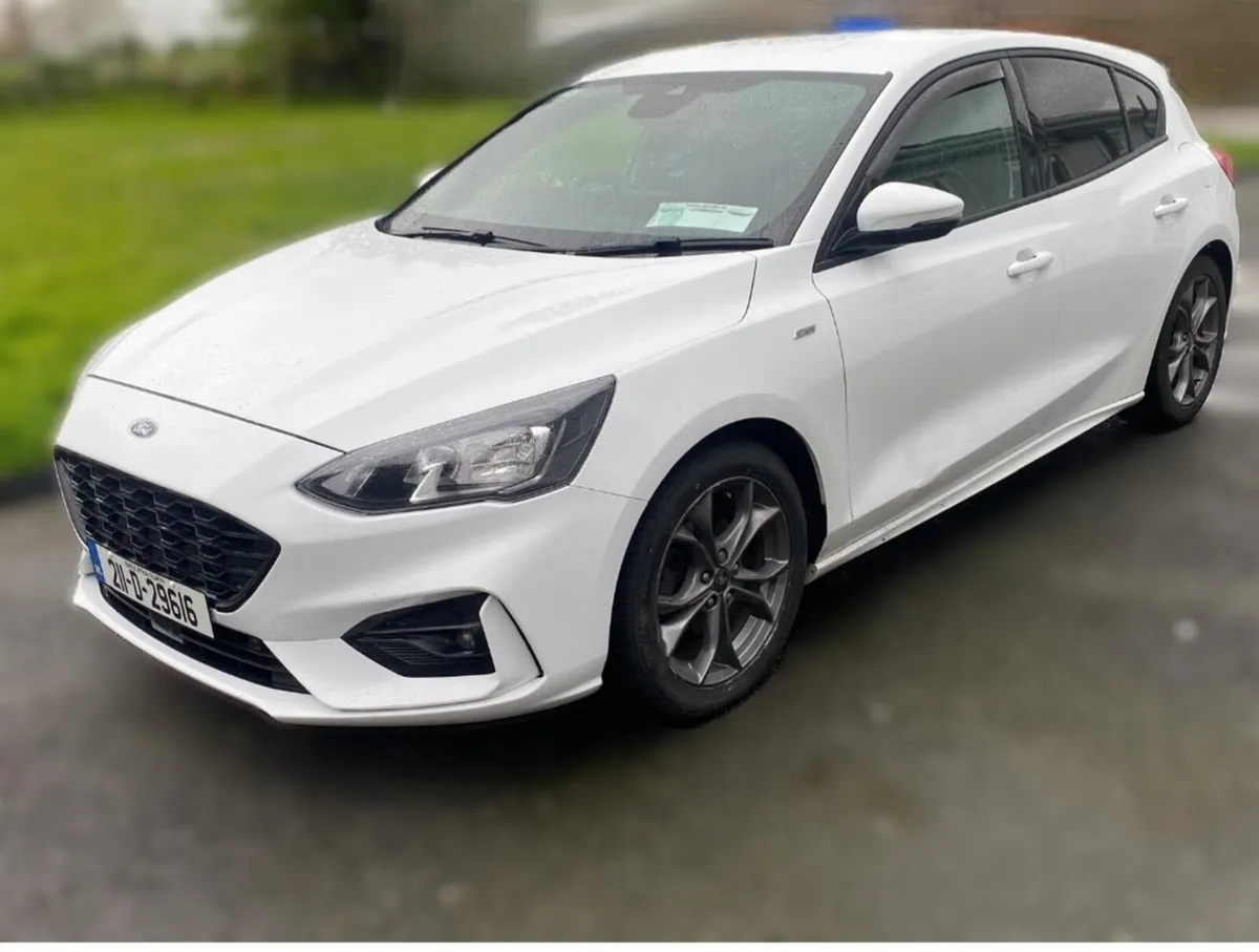 2021 Ford focus ST-Line - Image 2