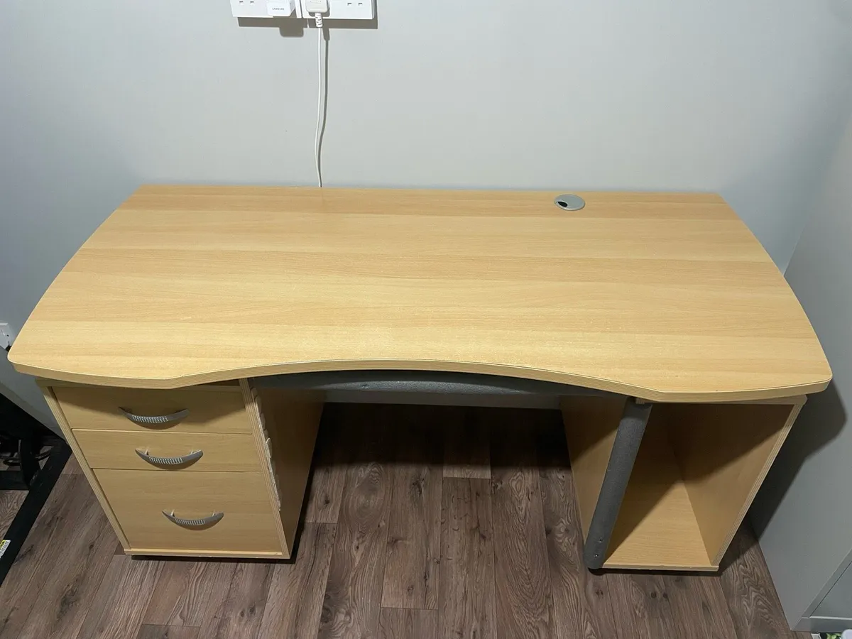 Office/ Computer desk - Image 3