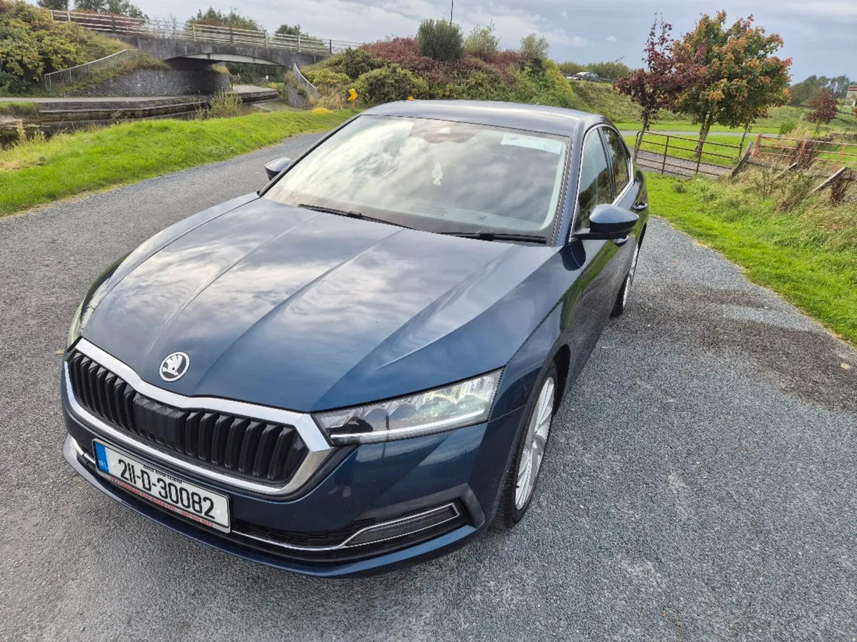 211 Skoda Octavia STYLE 2.0 TDI 115HP 5DR - Image 3