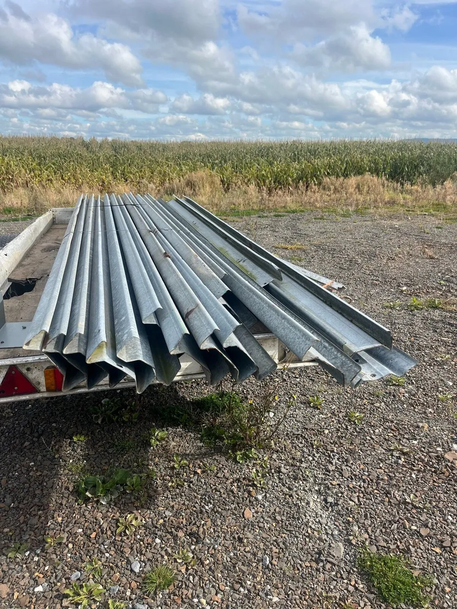 Purlins job lot cheap to clear - Image 1