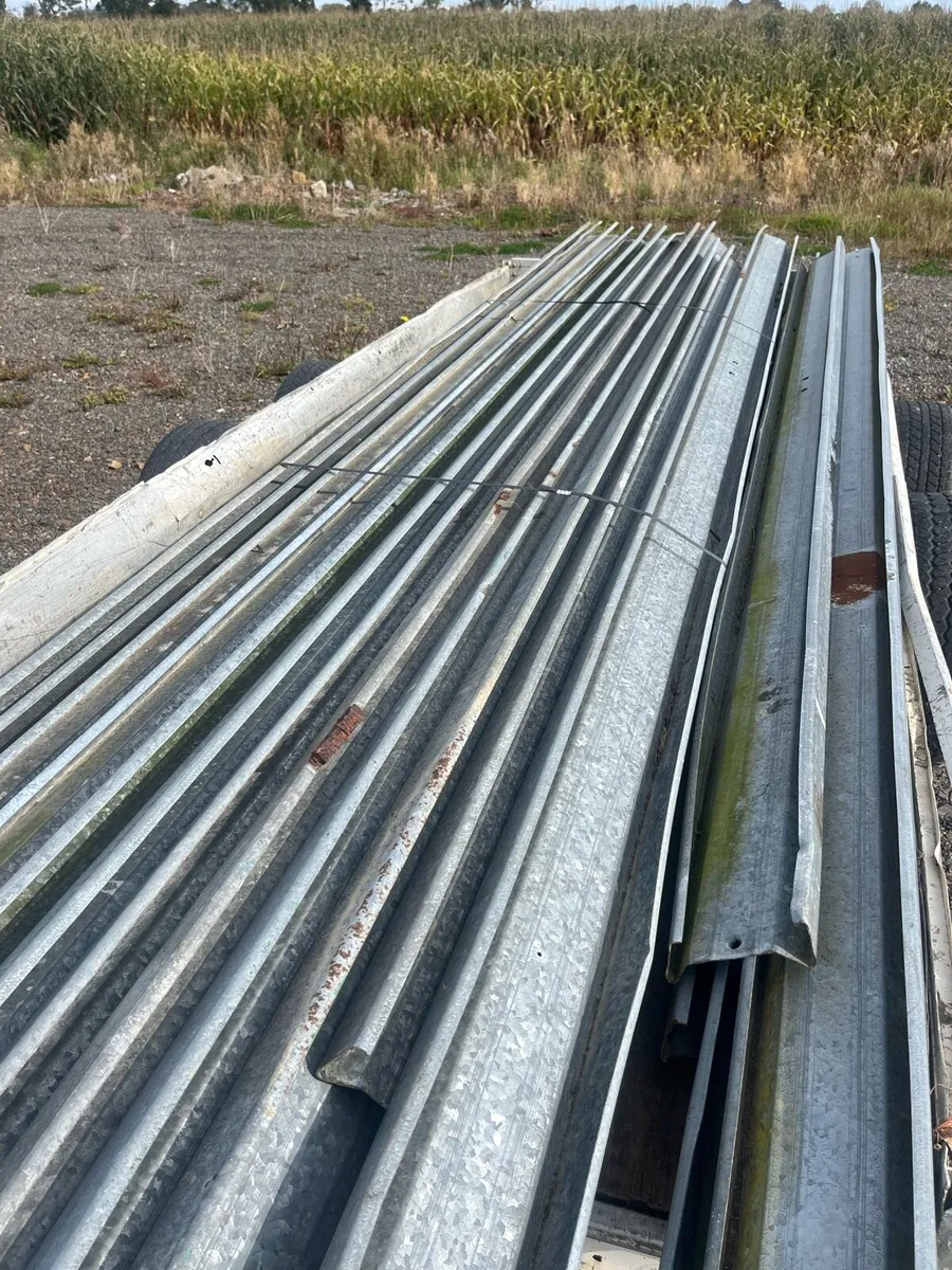 Purlins job lot cheap to clear - Image 2