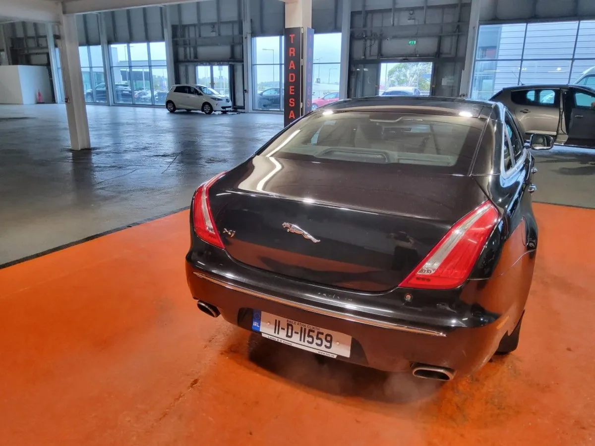 Jaguar XJ Series 3.0 D Premium Luxury - Image 4