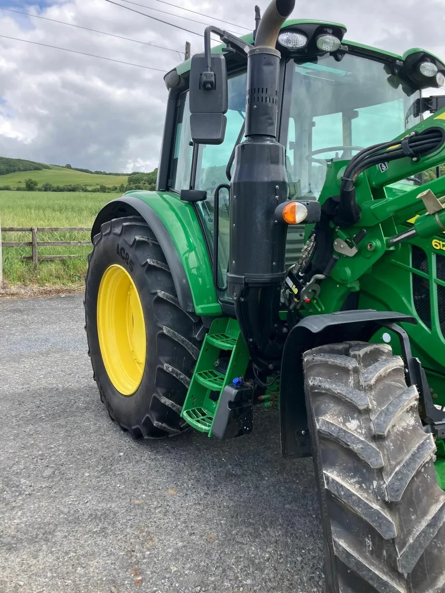2022 John Deere 6120M c/w 623R Loader - Image 3