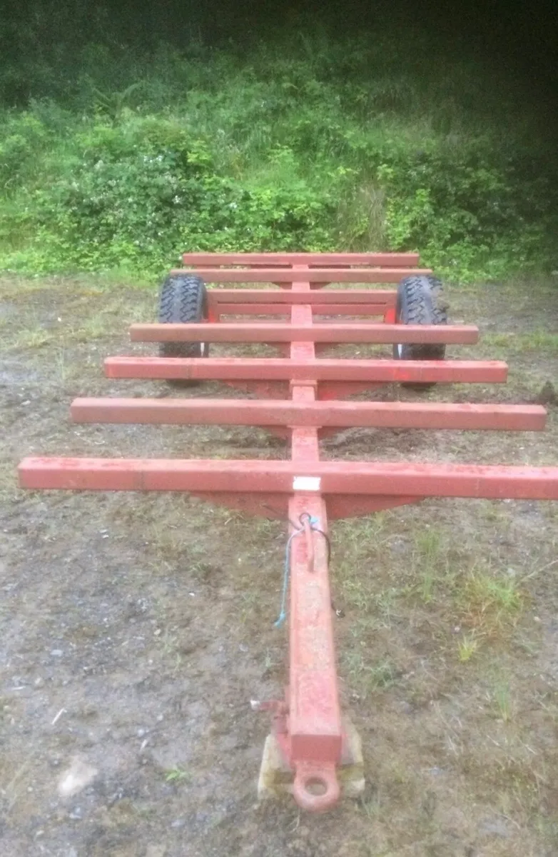 Bale trailer - Image 1