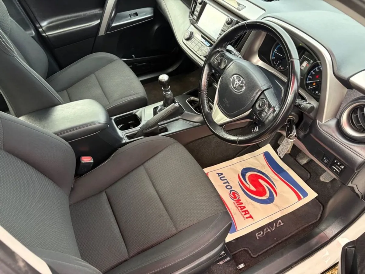 Toyota Rav4 2.0 D4D 143 Luna  12899 - Image 4