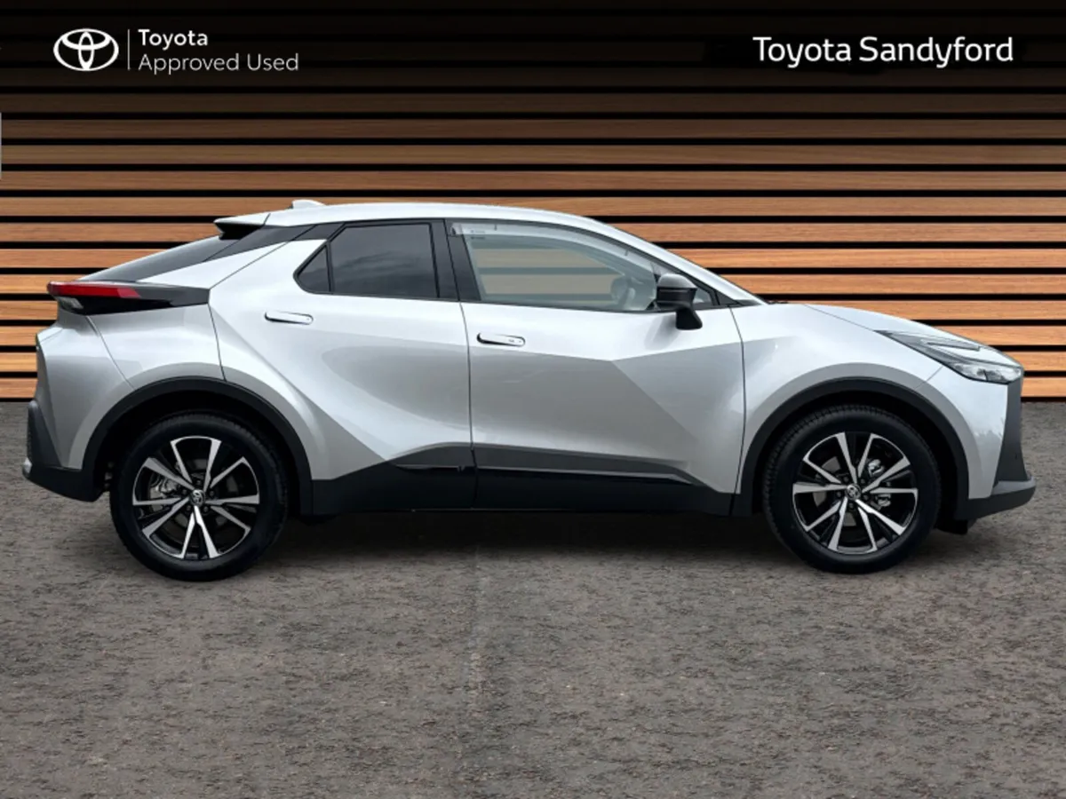Toyota C-HR *ZERO MILEAGE - SAVE THOUSANDS* FULL W - Image 3