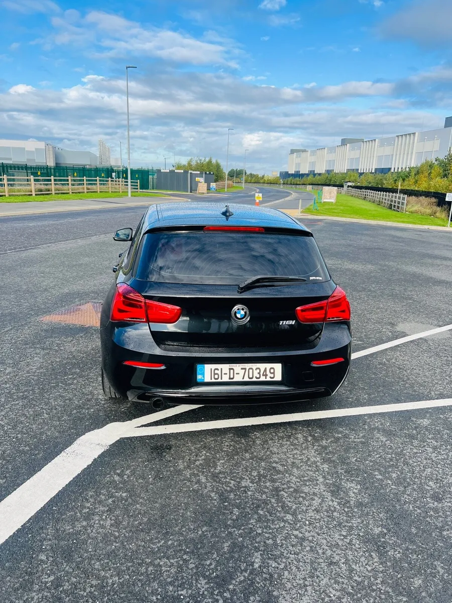 BMW 1 Series 118i  2016 Auto sport auto 5 door - Image 3