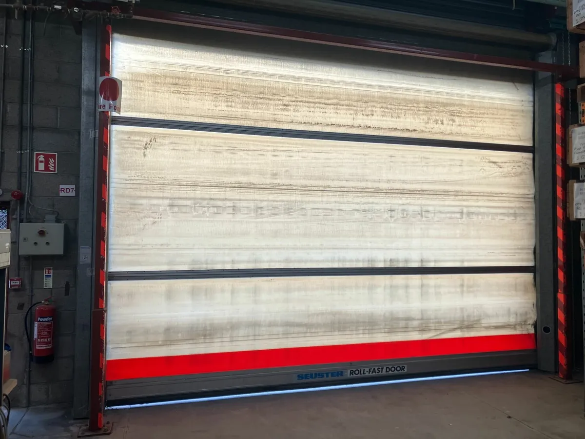 Seuster High Speed Rapid Curtain Roller Door - Image 3