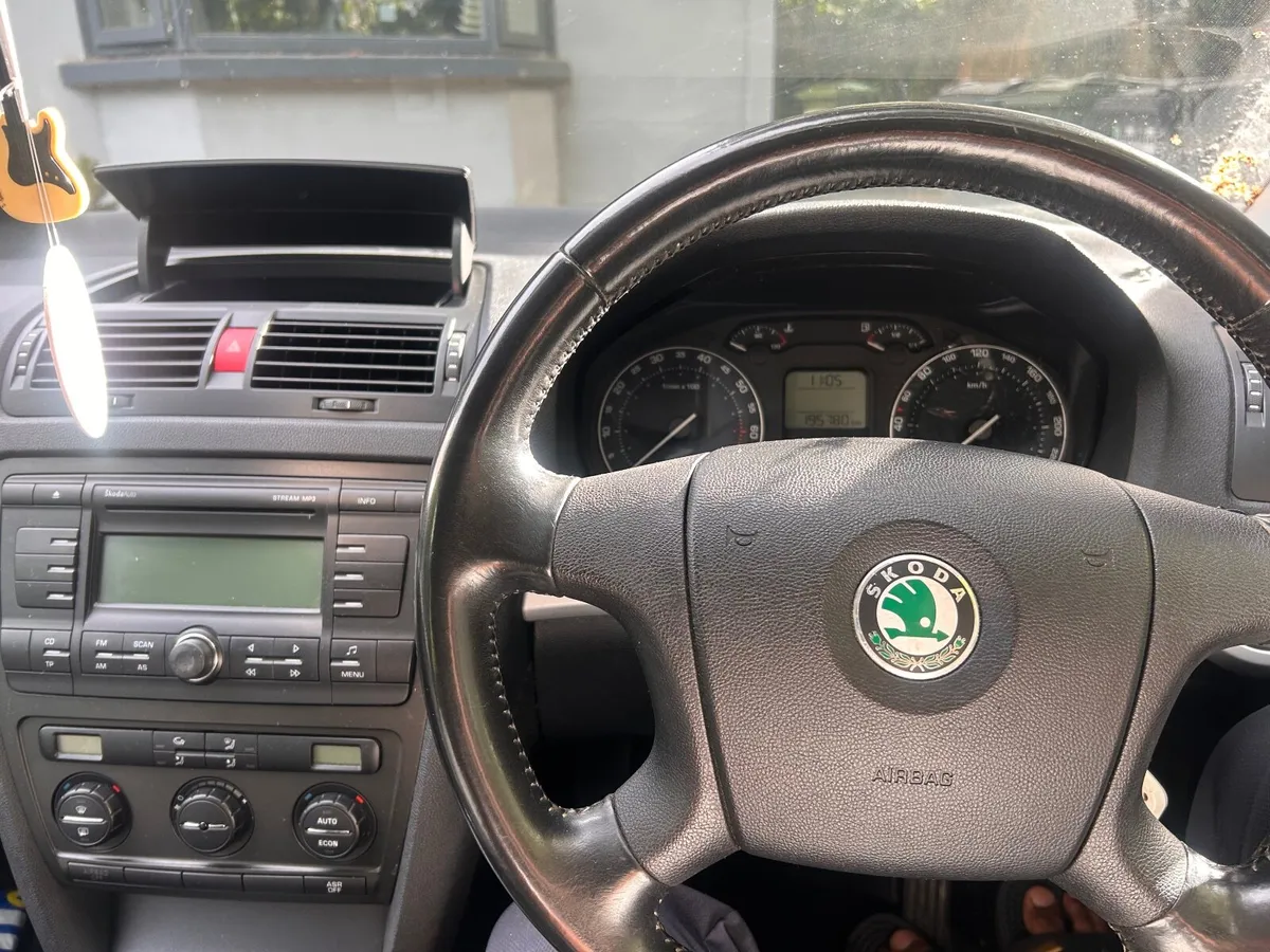 Skoda Octavia 2007 deposit taken - Image 3