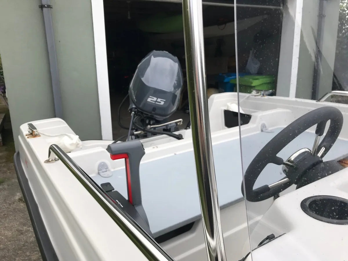 Tehri 445C Boat, Yamaha 25hp and trailer - Image 2