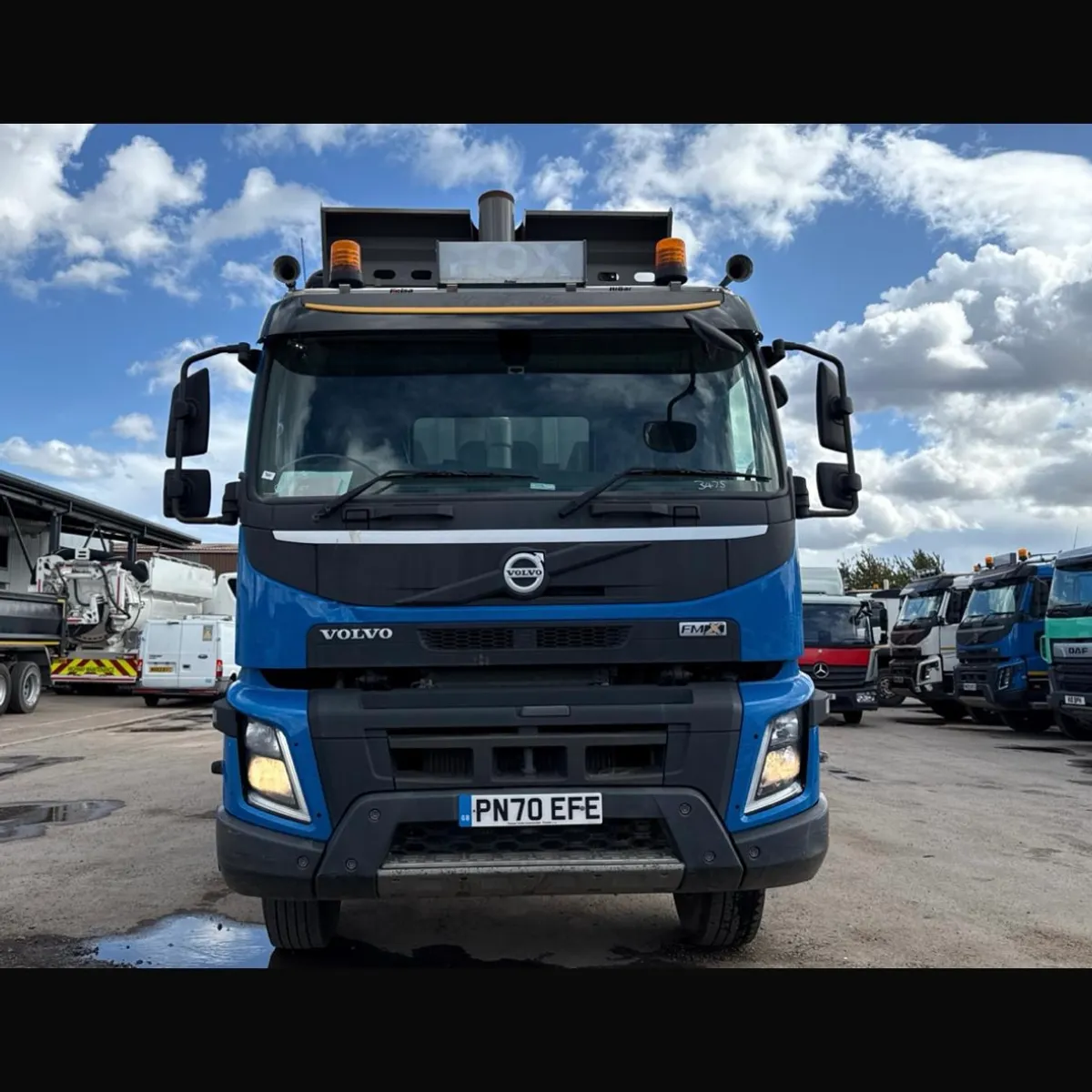 2020 Volvo FMX - Image 2