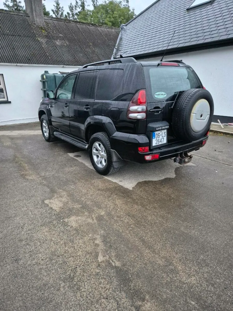 Toyota Landcruiser - Image 4
