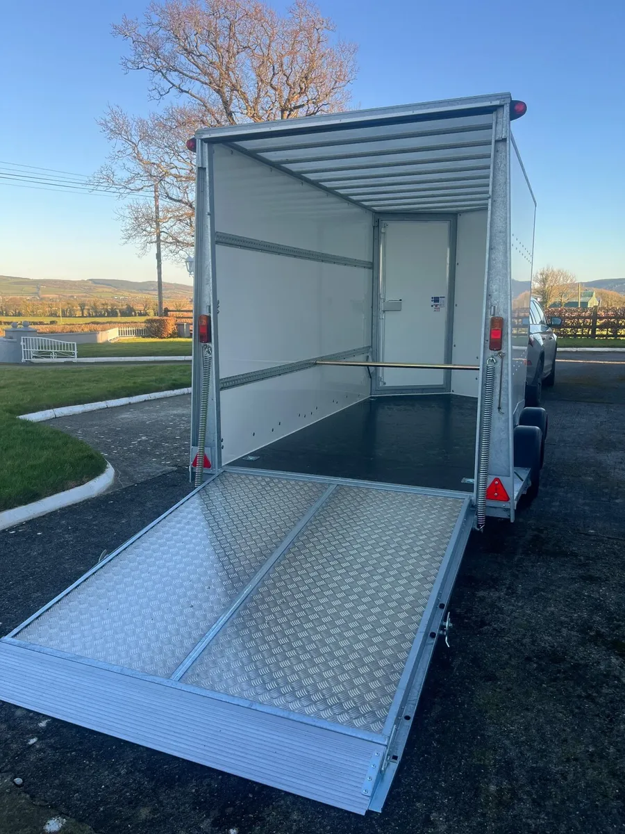 Box trailer 12' X 6'6" X 7' - Image 1