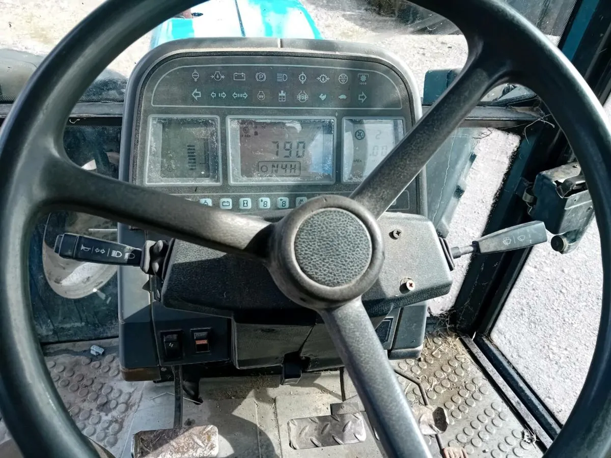 Ford 8340 - Image 2