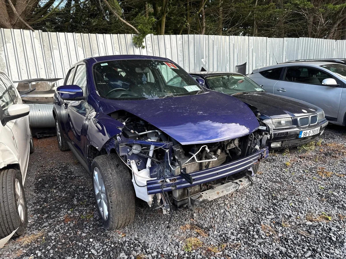 Cars for parts or repair - Image 1