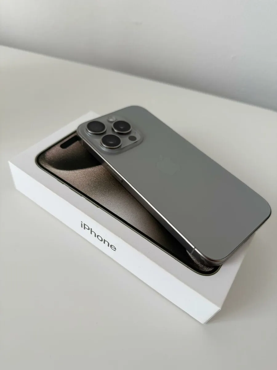 I phone 15 pro - Image 4