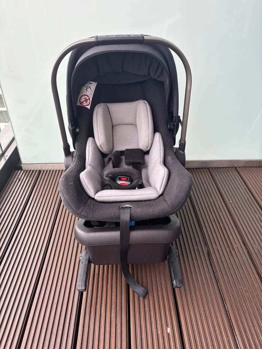 Car seat Nuna and isofix - Image 4