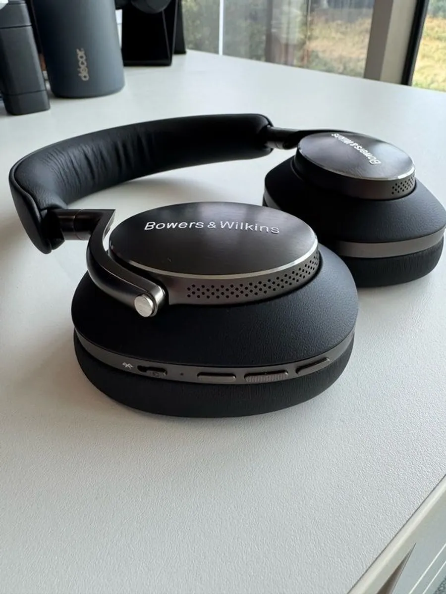 Bowers & Wilkins PX8 High End Bluetooth Noise Cancelling Headphones - Image 2