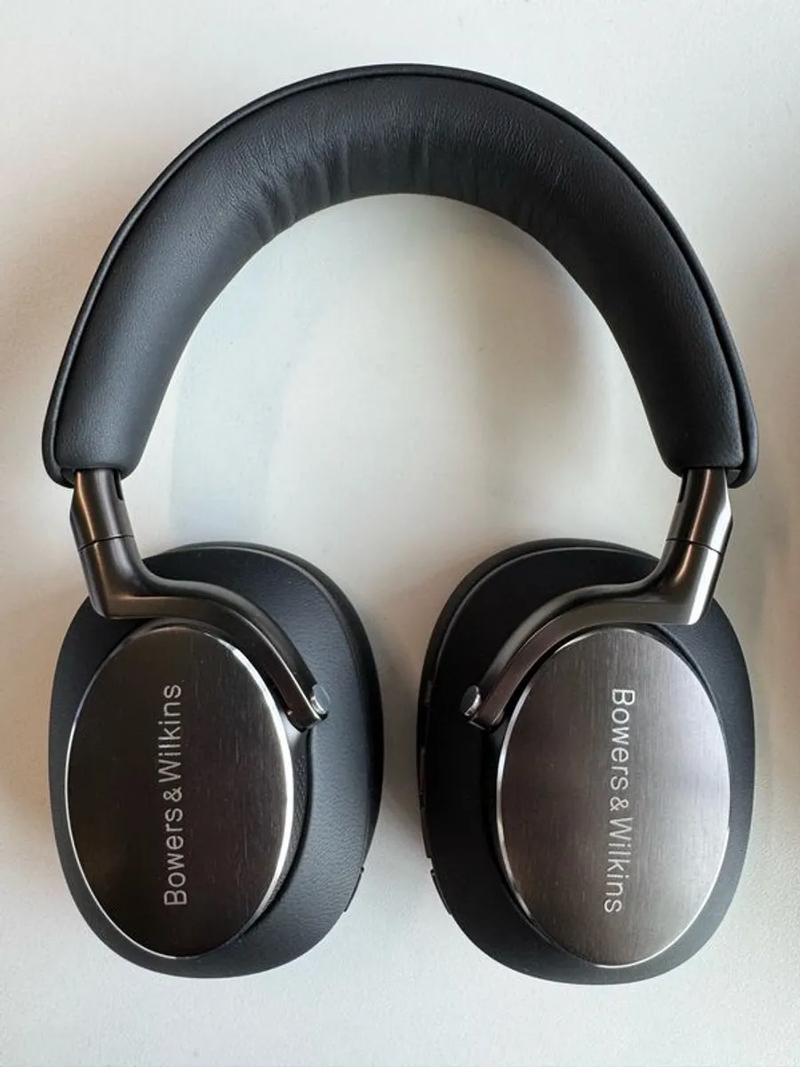 Bowers & Wilkins PX8 High End Bluetooth Noise Cancelling Headphones - Image 3