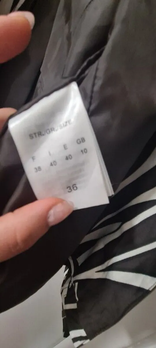 Ladies Clothing - Image 4