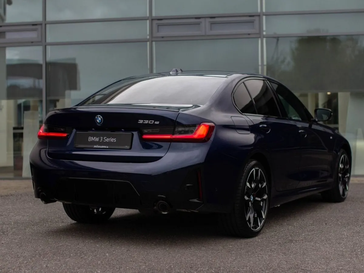 BMW 3 Series 330e M Sport - Image 2
