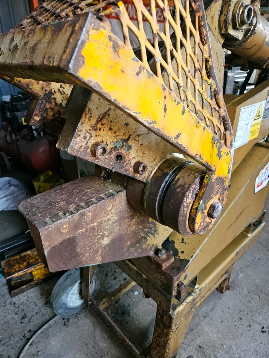 Alligator metal hydraulic shears - Image 3