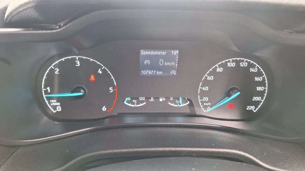 Ford Connect Crewcab 2021 - Image 3