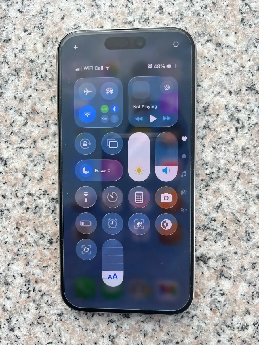 iPhone 15 Pro - Image 1