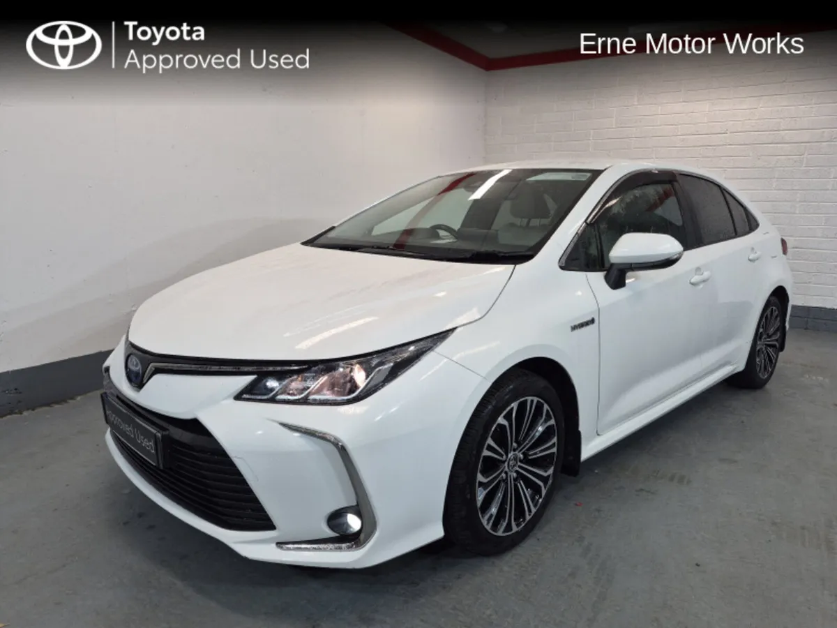 Toyota Corolla HYBRID LUNA SP SPORT 4DR - Image 1